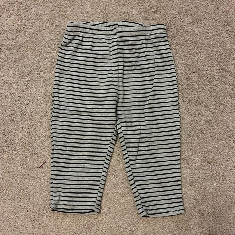 🍼Black and Grey Stripped Pants🍼